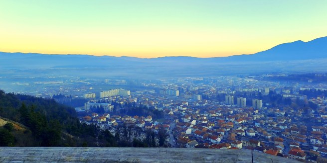 Панорамна алея Стъпалата в Разлог: 360-градусова гледка към Пирин, Рила и&nbsp;Родопите